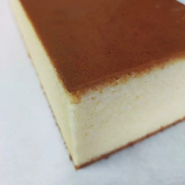 切り終わったカステラの画像